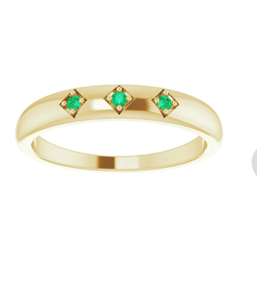 14K Yellow Natural Emerald Stackable Ring